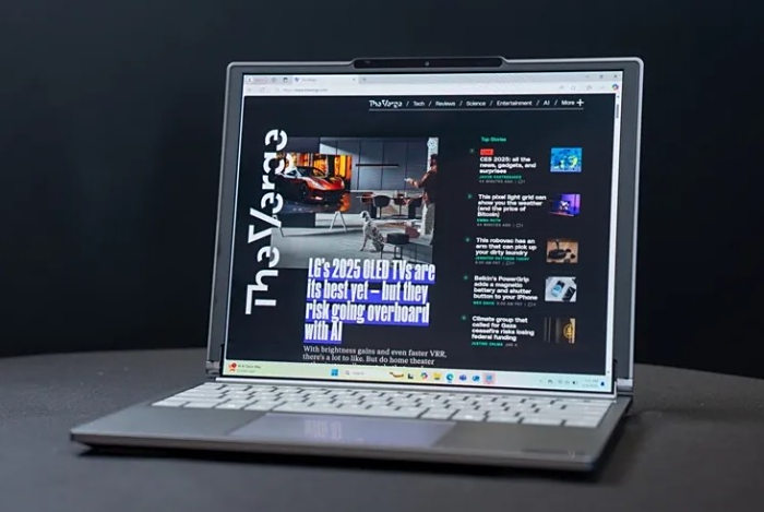 聊聊2025上半年笔记本行业的“新玩意”:卷轴屏PC亮相,鸿蒙电脑登上舞台